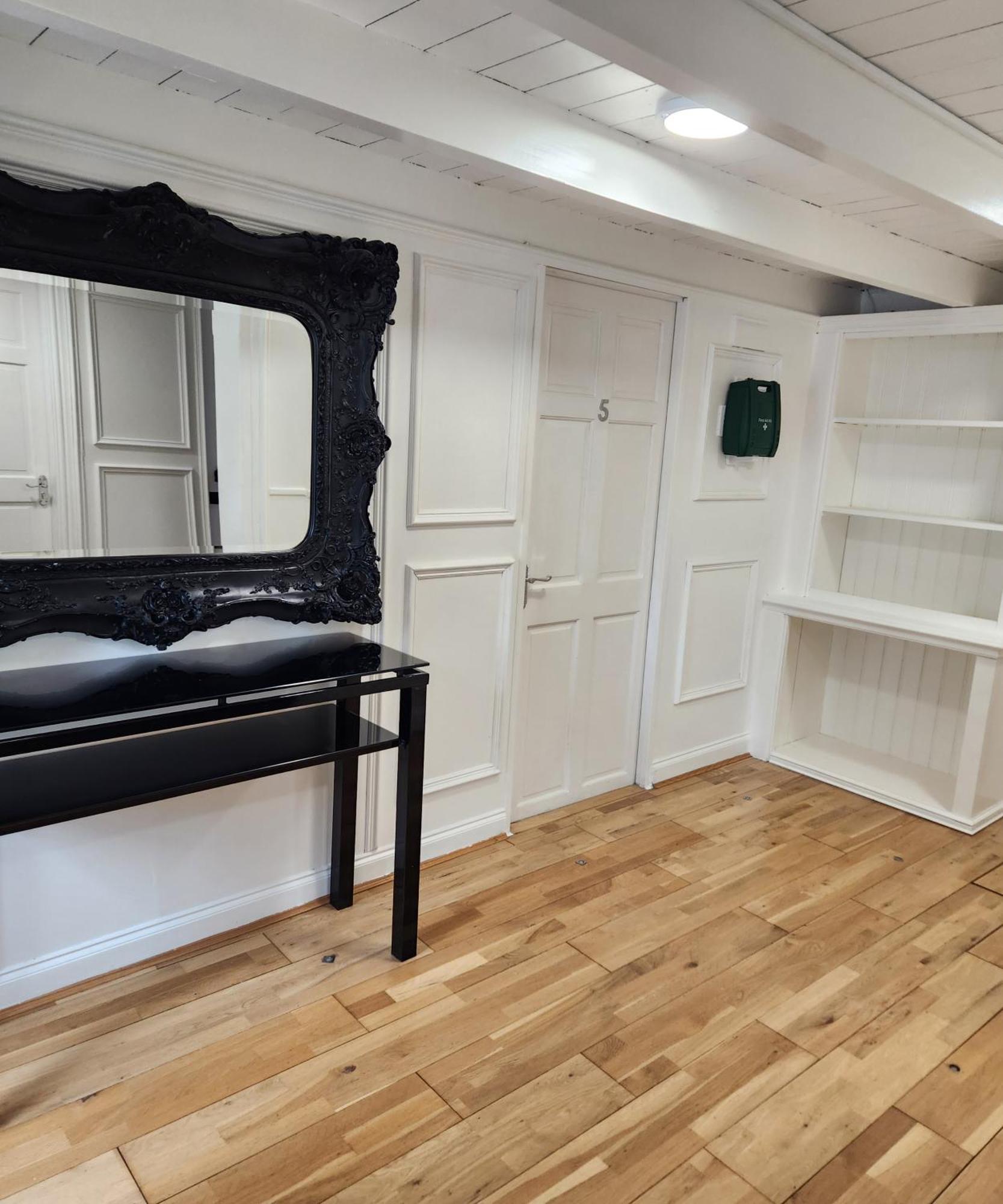 פרסטוויץ' Rainsough Cottage Guest House - Shared Bathroom - Free Parking & Wifi מראה חיצוני תמונה
